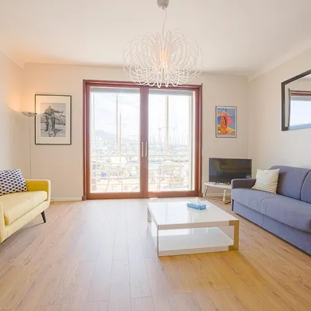 Fully Ac, Port-view, 2 Min And Palais Appartement *